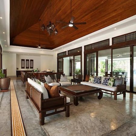 Traditional Elegance, Baan Suan Villa Ban Bang La Exterior photo