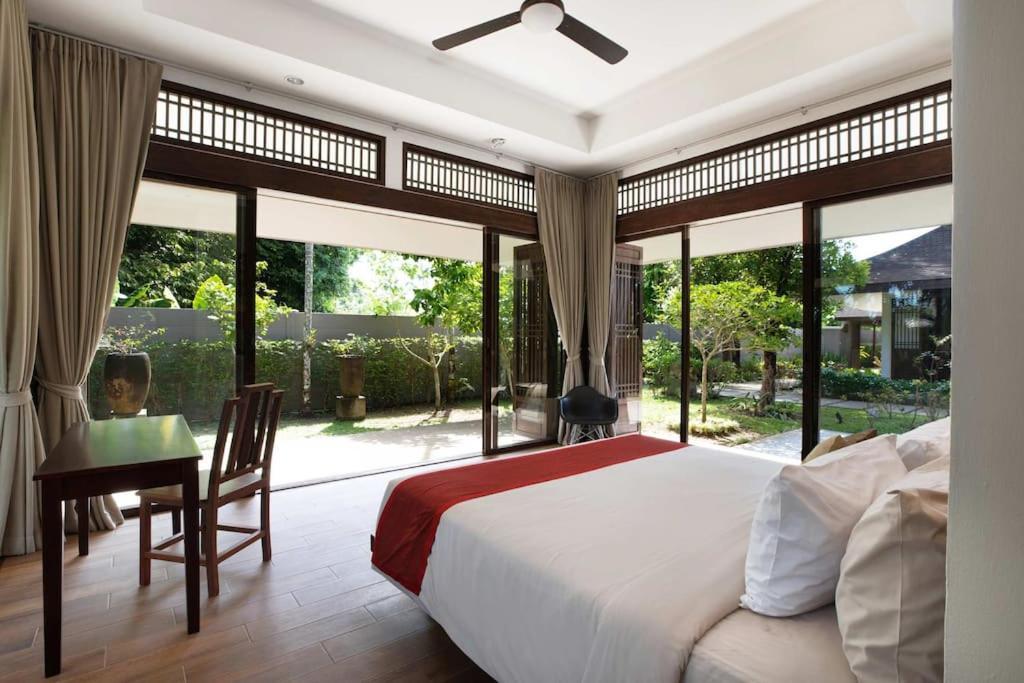 Traditional Elegance, Baan Suan Villa Ban Bang La Exterior photo