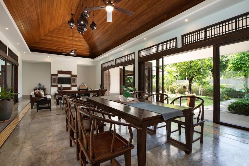 Traditional Elegance, Baan Suan Villa Ban Bang La Exterior photo